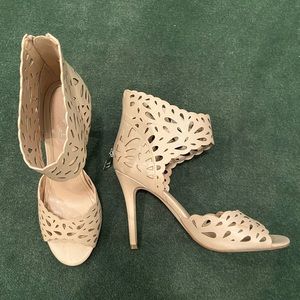 Nude Charles David High Heels